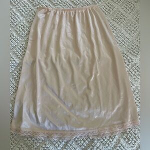 Vintage Warner’s Perfect Measure Slip 55300 M 23”